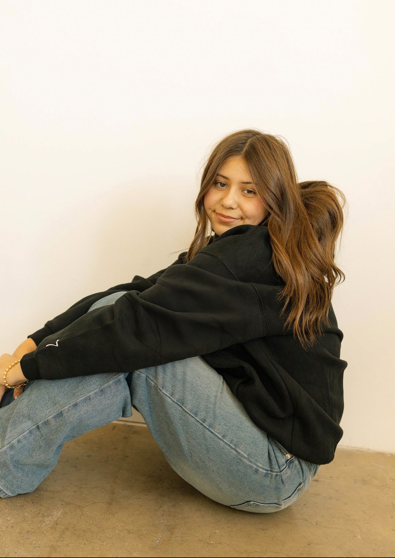 BLACK HEAVYWEIGHT HOODIE