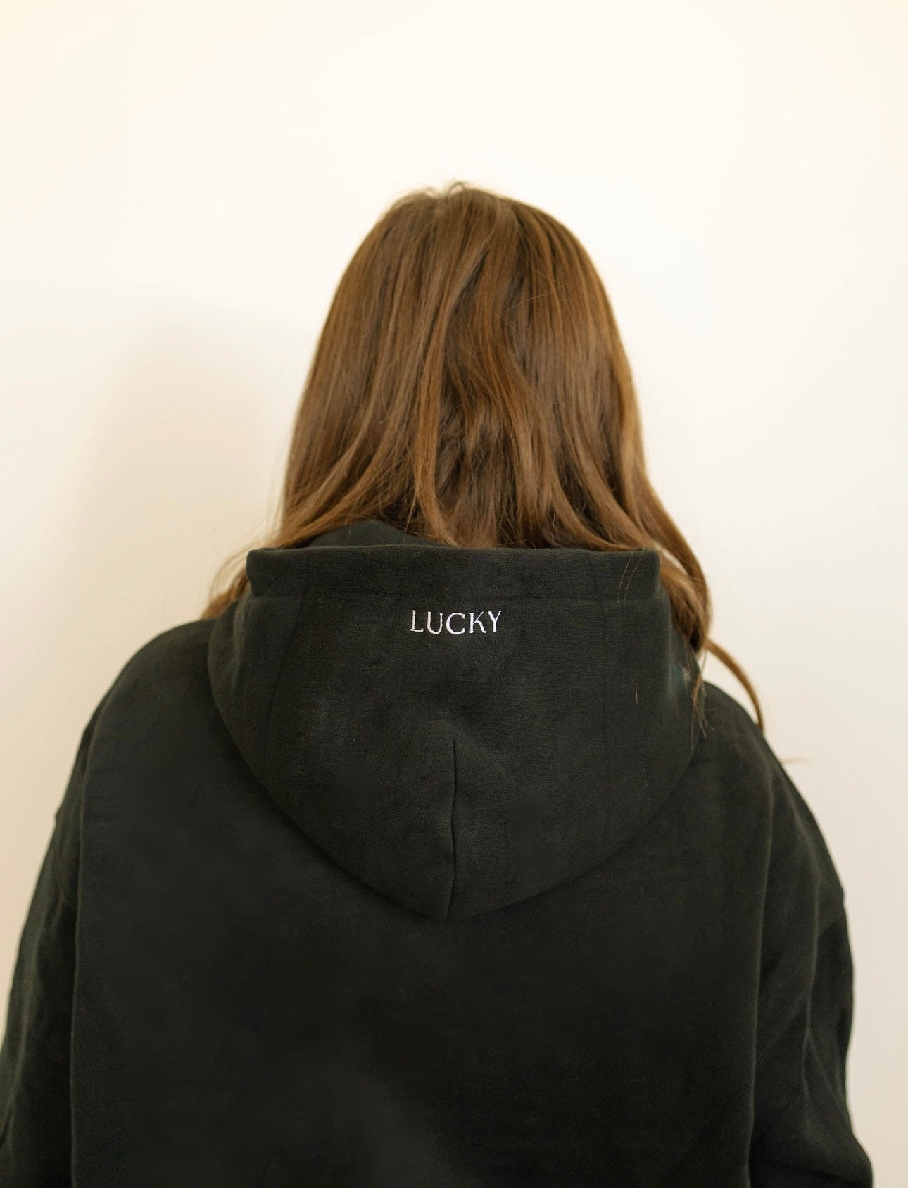 BLACK HEAVYWEIGHT HOODIE